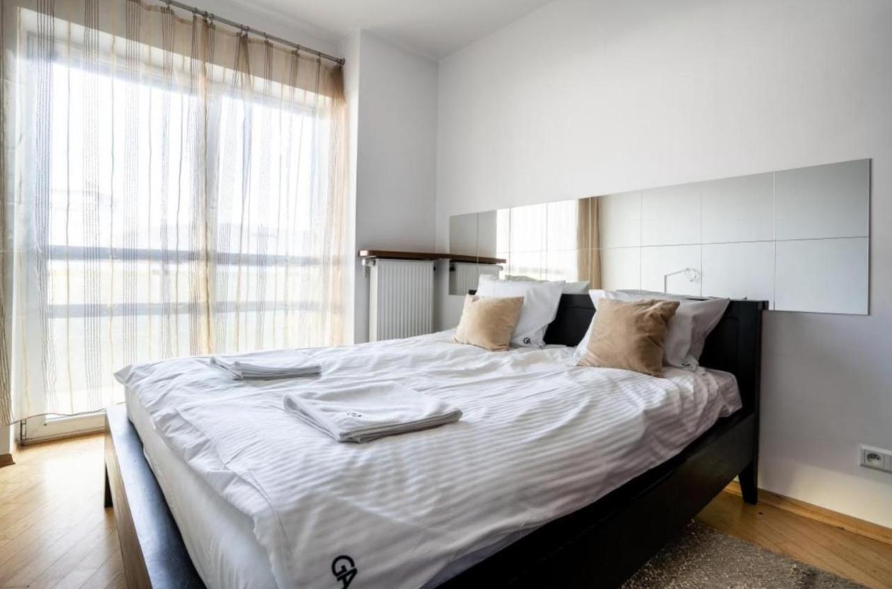 Golden Apartments Warsaw - Big And Bright Apartment In Platinum Towers- Browary- Grzyb61A Luaran gambar