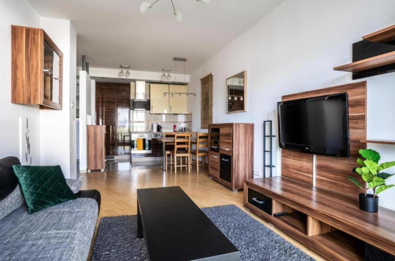 Golden Apartments Warsaw - Big And Bright Apartment In Platinum Towers- Browary- Grzyb61A Luaran gambar
